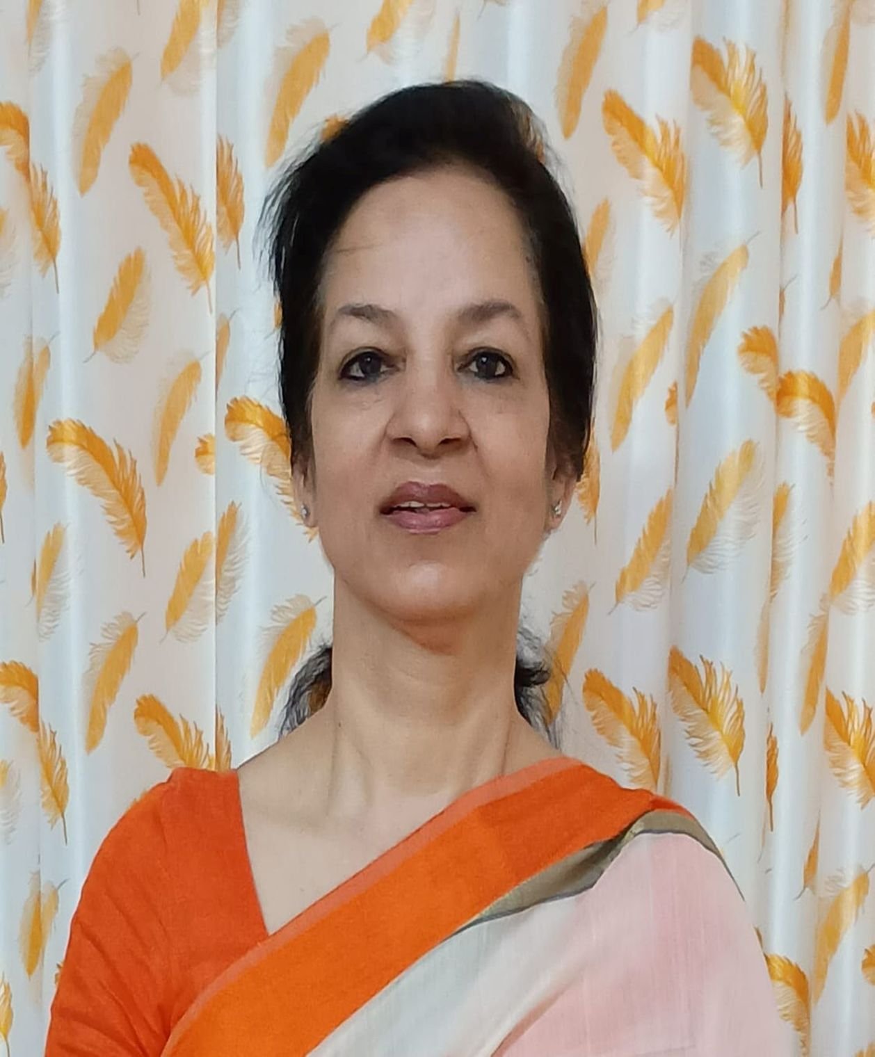 DR. MAHIMA TRIPATHI